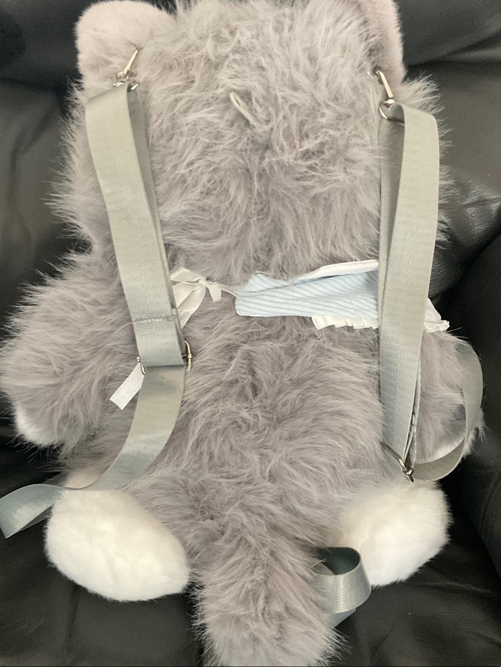 Plush Grey and White Cat Toy with Blue Bib - Brand Unknown - Picture 2 of 2